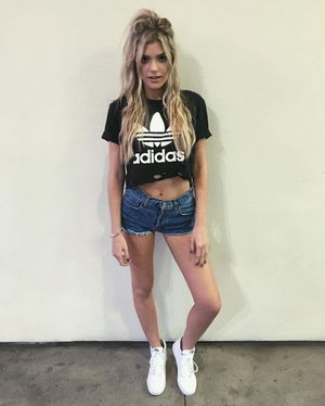 alissaviolet