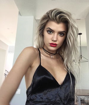 alissaviolet