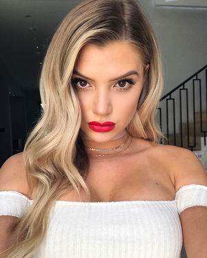 alissaviolet