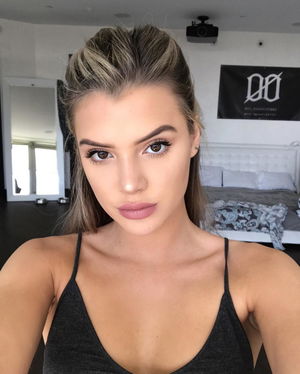 alissaviolet